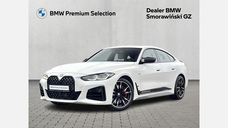 Używany BMW M440 M Sport 374 KM (275 kW) 2023 Biel alpejska Sedan/Limuzyna