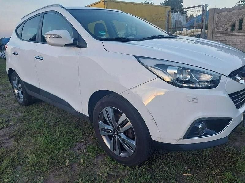 Szary (metalik) Używany 2011 Hyundai ix35 SUV | 27 900 zł (Super Cena) - Obraz 1/4