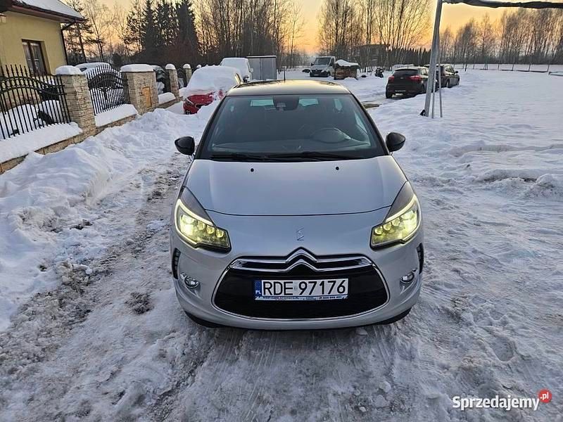 Używany Citroën DS3 92 KM (67 kW) 2015 Srebrny