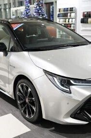 Używany Toyota Corolla Sport 184 KM (135 kW) 2021 Srebrny Sedan/Limuzyna