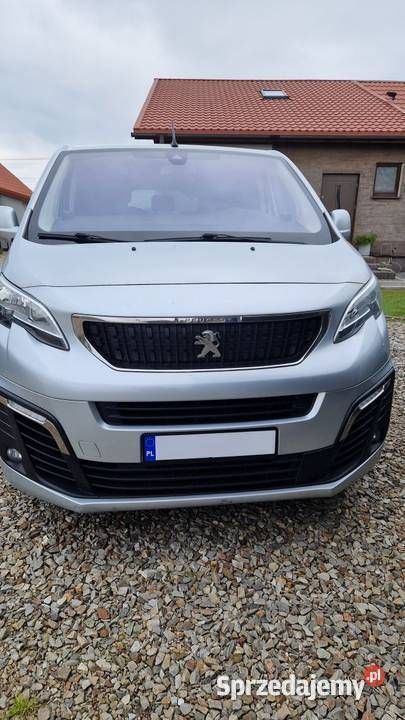 Używany 2017 Peugeot Traveller Minivan | 40 000 zł - Obraz 1/3
