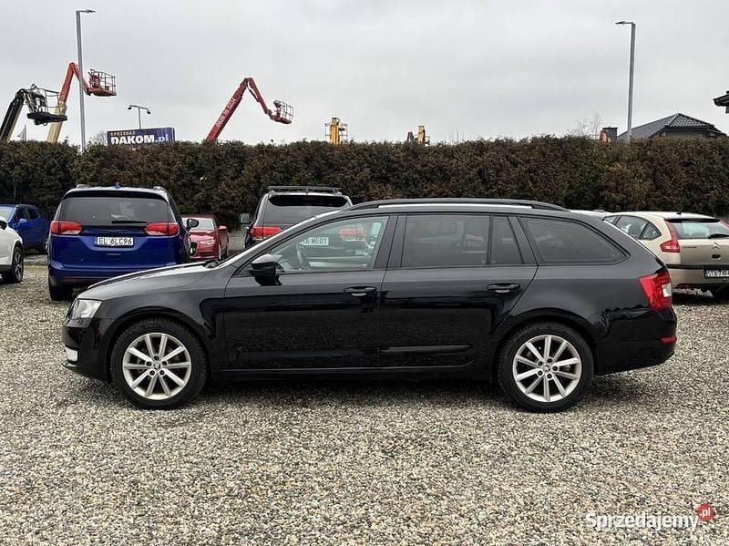 Używany Skoda Octavia 2013 Czarny Kombi