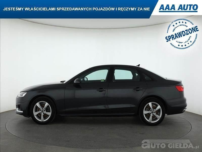 Używany Audi A4 2022 Szary