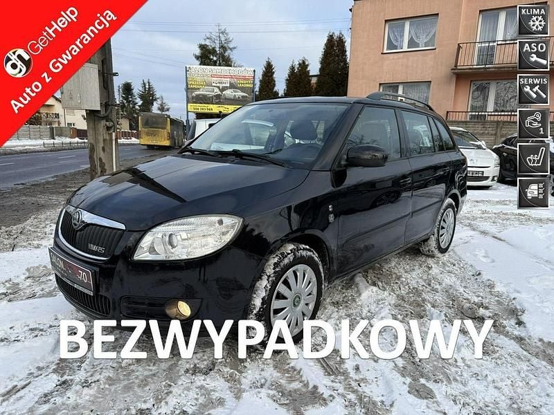 Czarny Używany 2009 Skoda Fabia Kombi | 9900 zł (Uczciwa cena) - Obraz 1/4