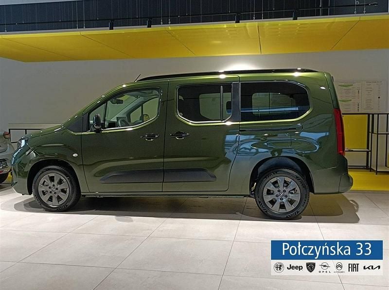 Nowe Opel Combo 131 KM (96 kW) 2025 Szary (metalik) Minivan