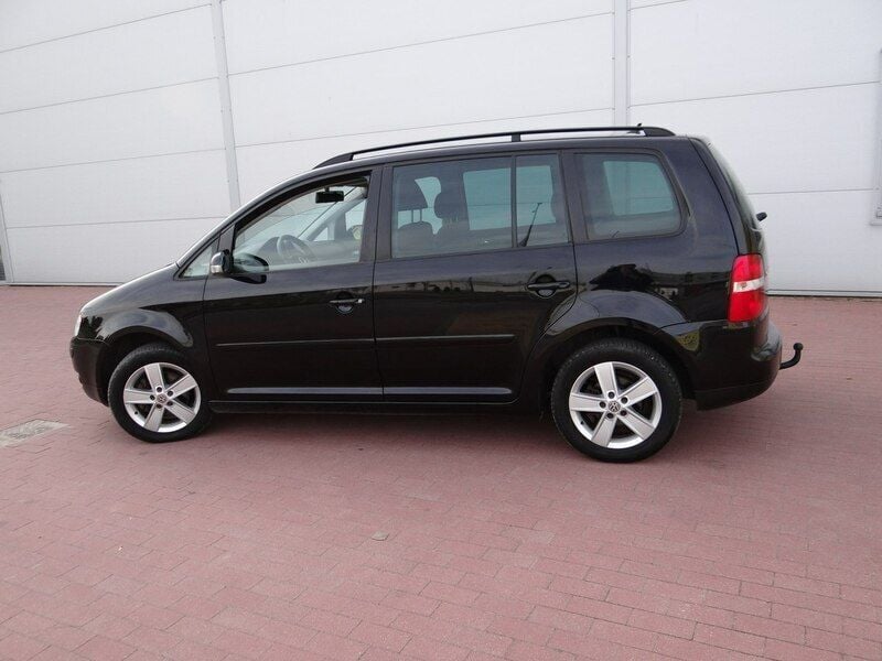 Używany VW Touran 140 KM (102 kW) 2006 Czarny Minivan