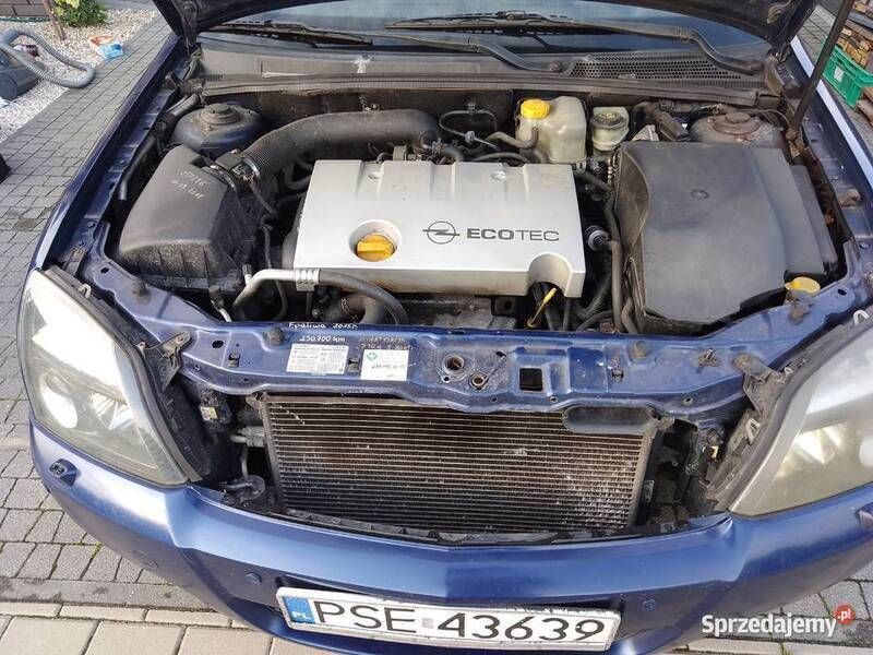Niebieski Używany 2004 Opel Vectra Hatchback | 10 000 zł - Obraz 1/4