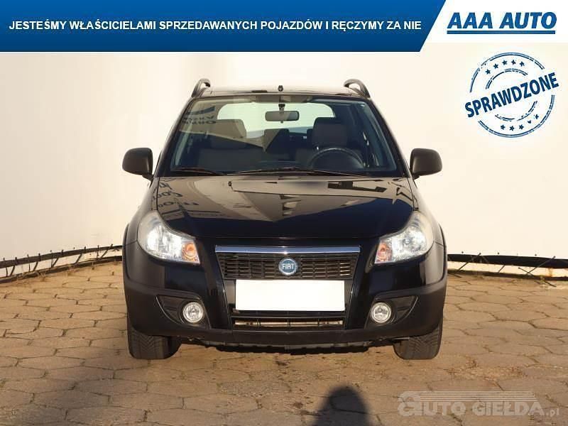 Używany Fiat Sedici 107 KM (78 kW) 2007 Czarny SUV
