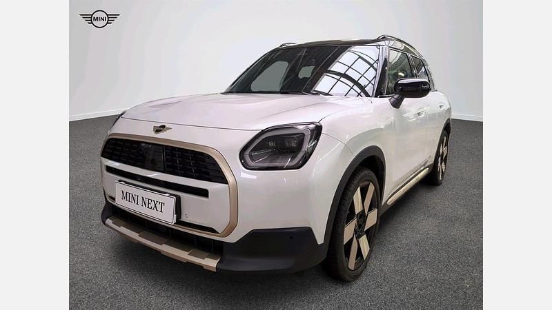 Używany Mini Countryman 150 KM (110 kW) 2024 Nanuq white metalizowany SUV