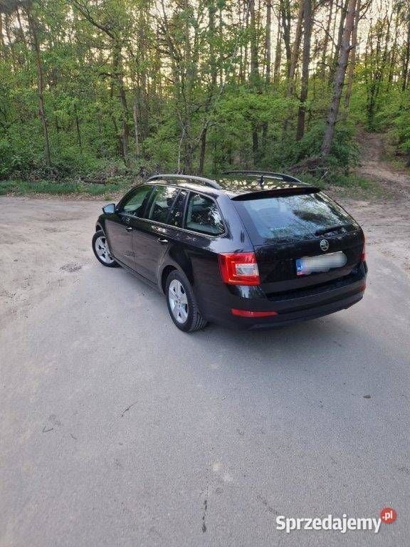 Używany Skoda Octavia 2017 Czarny Kombi