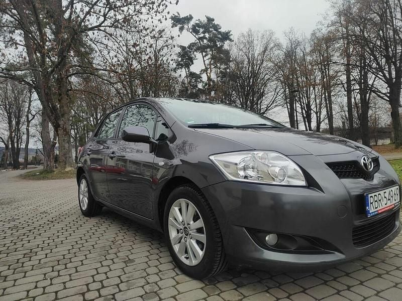 Używany Toyota Auris 2009 Szary Hatchback