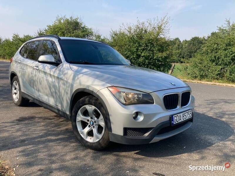 Srebrny Używany 2012 BMW X1 SUV | 35 600 zł (Super Cena) - Obraz 1/4