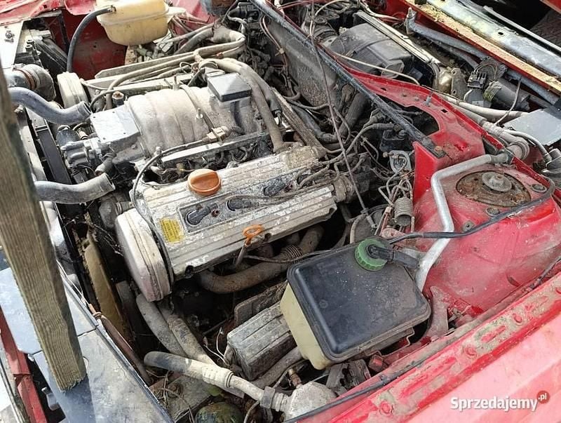 Używany Audi V8 1993 Sedan/Limuzyna