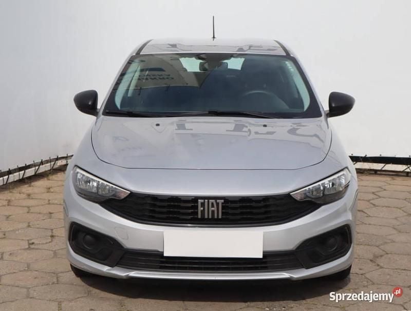 Srebrny Używany 2021 Fiat Tipo Hatchback | 43 999 zł (Uczciwa cena) - Obraz 1/4