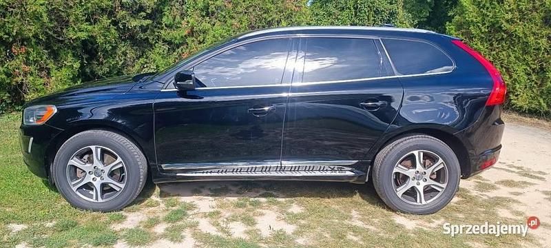 Czarny Używany 2014 Volvo XC60 SUV | 64 000 zł (Uczciwa cena) - Obraz 1/4