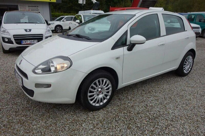 Używany Fiat Punto 77 KM (56 kW) 2016 Biały Hatchback