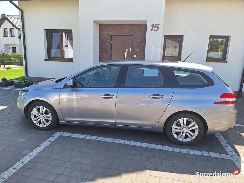 Używany Peugeot 308 SW Allure 2014 Srebrny Kombi