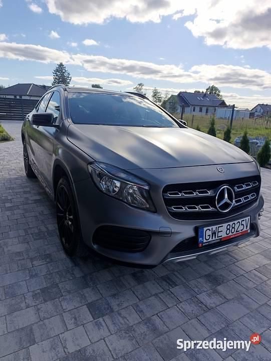 Szary Używany 2018 Mercedes GLA250 AMG line SUV | 98 500 zł - Obraz 1/4