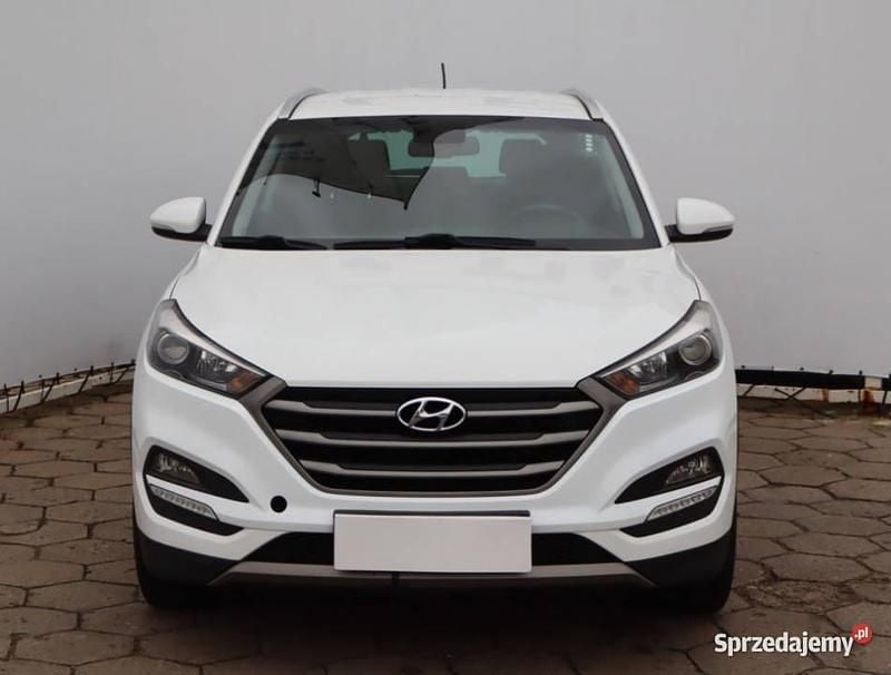 Biały Używany 2015 Hyundai Tucson SUV | 49 999 zł (Uczciwa cena) - Obraz 1/4