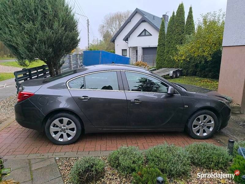 Używany Opel Insignia 2011 Grafitowy Sedan/Limuzyna