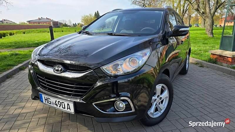 Czarny Używany 2011 Hyundai ix35 SUV | 29 999 zł (Uczciwa cena) - Obraz 1/4