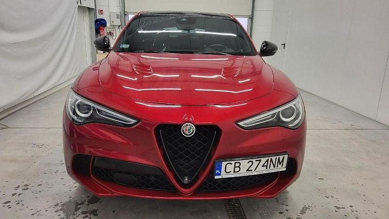 Używany Alfa Romeo Stelvio Quadrifoglio 510 KM (375 kW) 2022 Czerwony SUV