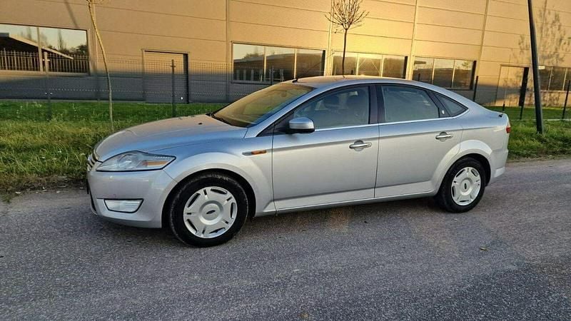 Używany Ford Mondeo 140 KM (102 kW) 2008 Srebrny Sedan/Limuzyna