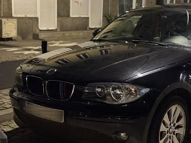 Czarny Używany 2008 BMW 116 Hatchback | 18 500 zł (Drogi) - Obraz 1/4