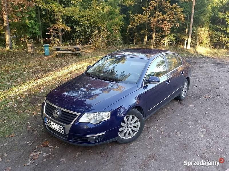 Niebieski Używany 2007 VW Passat Sedan/Limuzyna | 9800 zł (Uczciwa cena) - Obraz 1/4