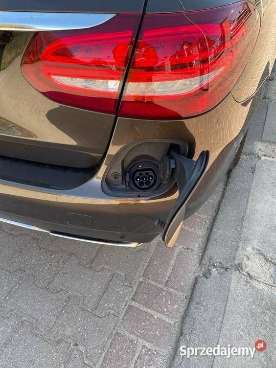 Używany Mercedes C350e Exclusive 2015