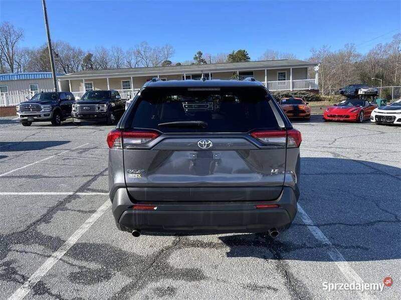 Używany 2019 Toyota RAV4 SUV | 44 000 zł - Obraz 1/4