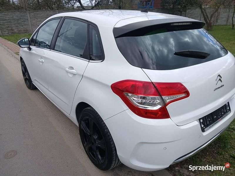 Używany Citroën C4 2014 Biały Hatchback