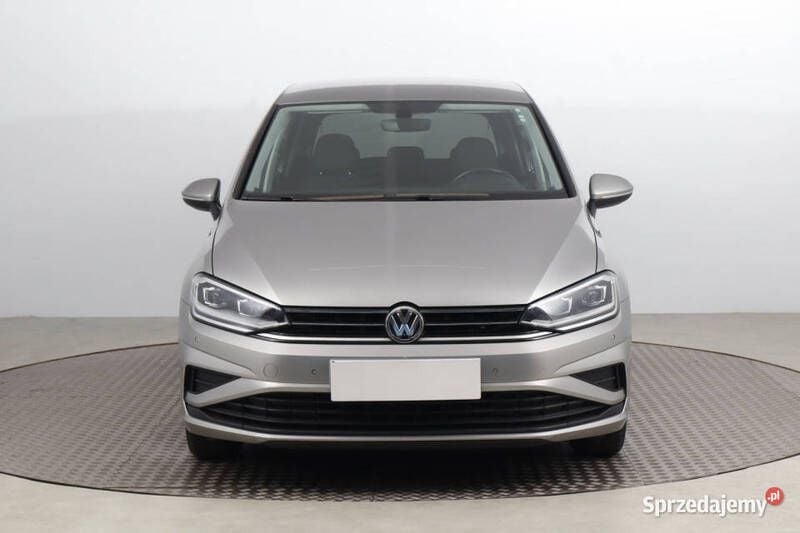 Srebrny Używany 2018 VW Golf Sportsvan Minivan | 49 999 zł - Obraz 1/4