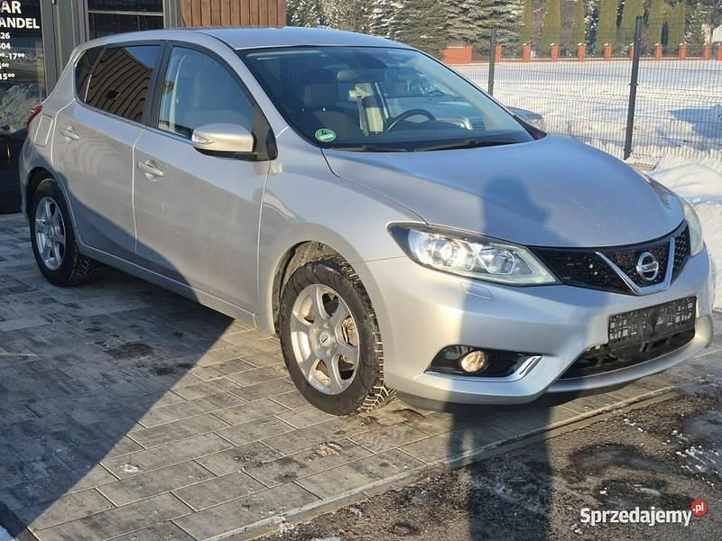 Używany Nissan Pulsar 116 KM (85 kW) 2014 Srebrny (metalik) Hatchback