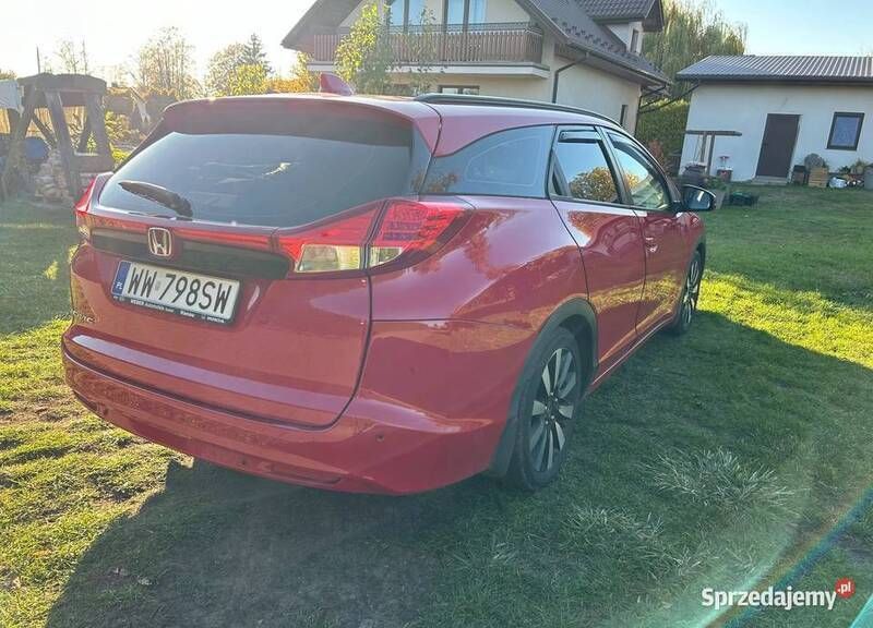 Czerwony Używany 2015 Honda Civic Kombi | 34 800 zł (Uczciwa cena) - Obraz 1/4