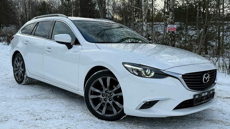 Używany Mazda 6 2017 Biały Kombi