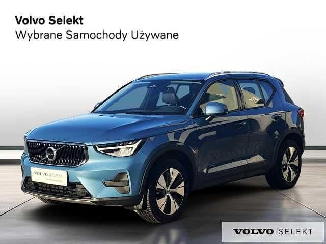 Używany Volvo XC40 163 KM (119 kW) 2025 Niebieski SUV