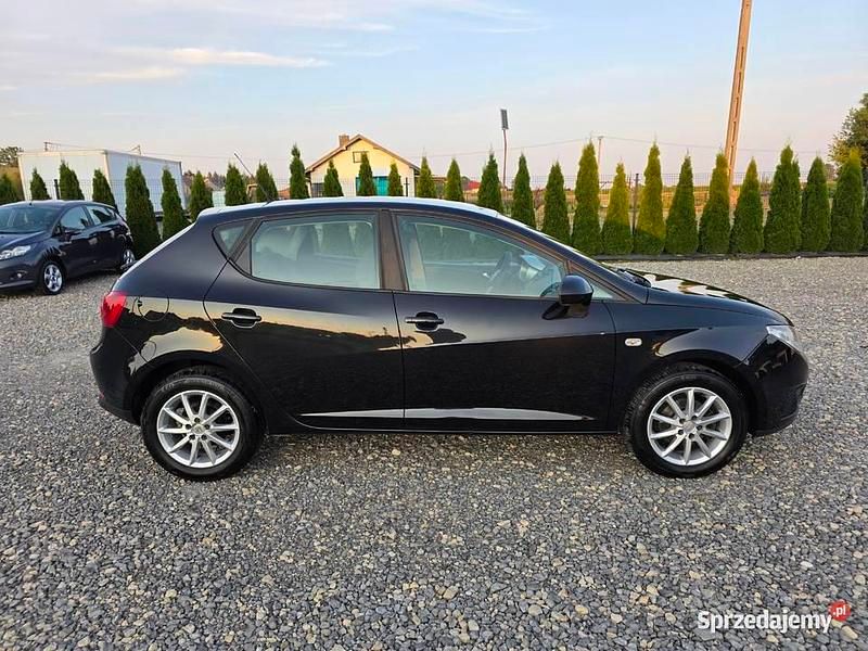 Używany Seat Ibiza Style 86 KM (63 kW) 2011 Czarny Hatchback
