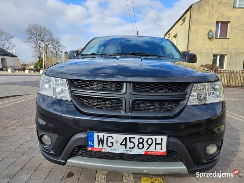 Czarny Używany 2013 Dodge Journey SUV | 29 400 zł - Obraz 1/4
