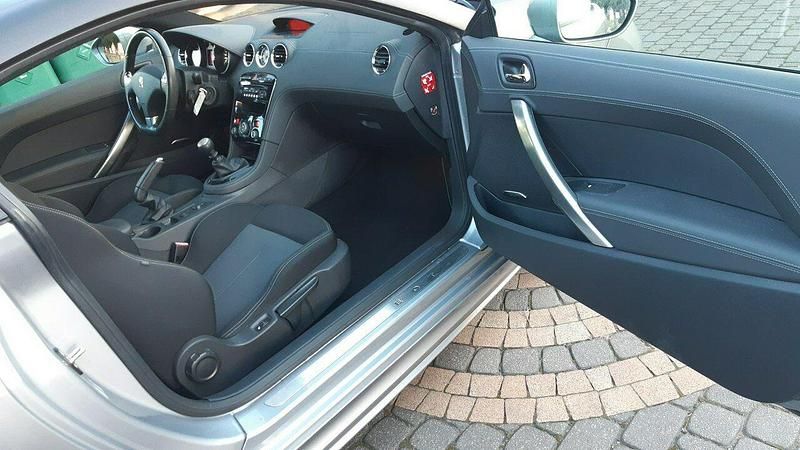 Używany Peugeot RCZ 156 KM (114 kW) 2014 Szary Coupe