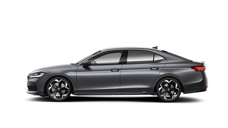 Szary graphite metalizowany Nowe 2026 Skoda Superb SportLine | 223 200 zł (Uczciwa cena) - Obraz 1/2