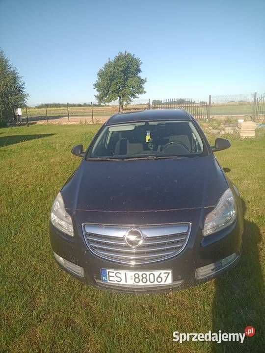 Czarny Używany 2012 Opel Insignia Sedan/Limuzyna | 21 999 zł (Dobra cena) - Obraz 1/4