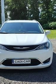 Używany Chrysler Pacifica 291 KM (214 kW) 2018 Biały SUV