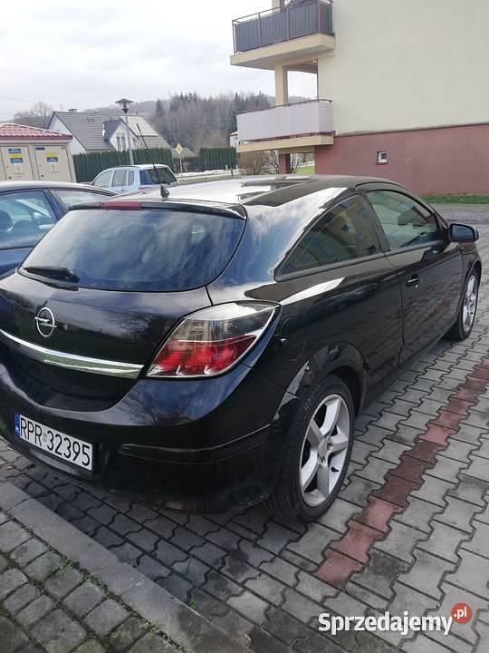 Używany 2005 Opel Astra GTC | 8000 zł (Dość drogi) - Obraz 1/4