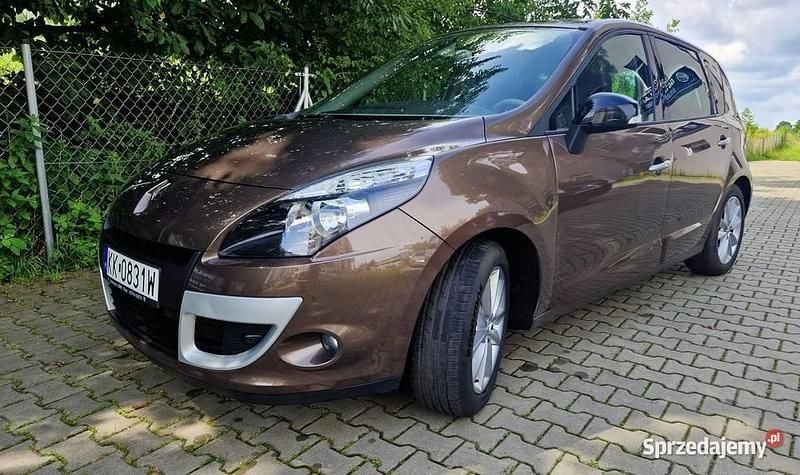 Brązowy Używany 2011 Renault Scénic III Bose Edition Minivan | 22 800 zł (Uczciwa cena) - Obraz 1/4