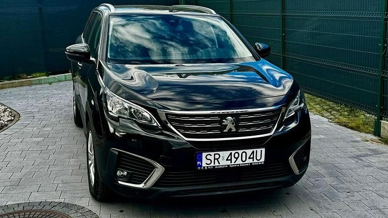 Używany Peugeot 5008 130 KM (95 kW) 2018 Czarny (metalik) Minivan