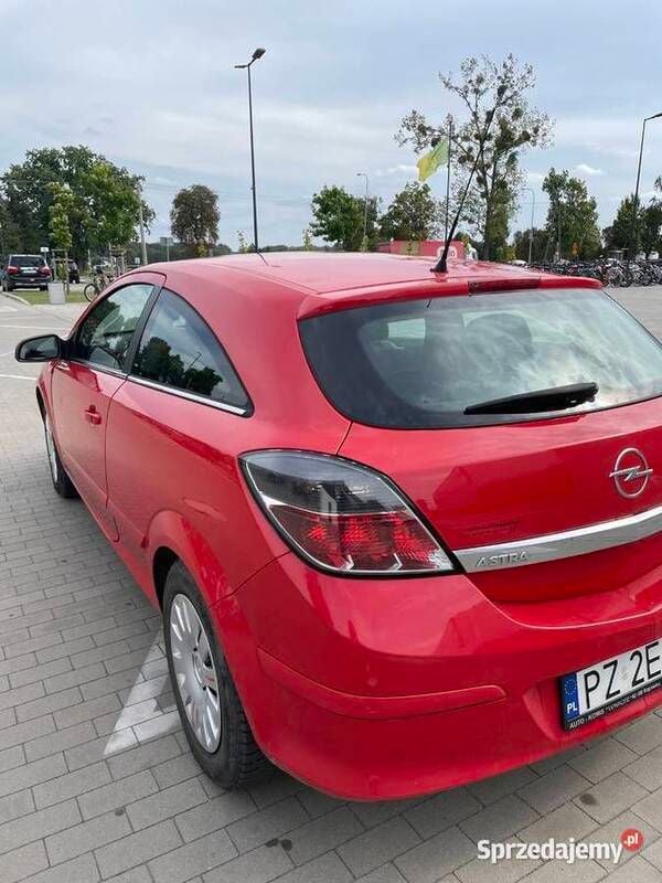 Używany Opel Astra GTC 105 KM (77 kW) 2006 Czerwony Hatchback