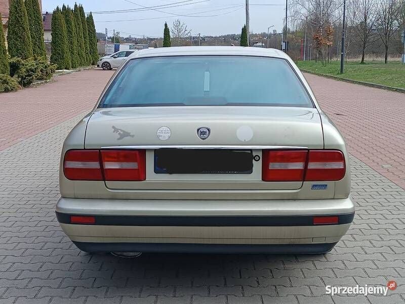 Używany Lancia Kappa 1995 Beżowy Sedan/Limuzyna