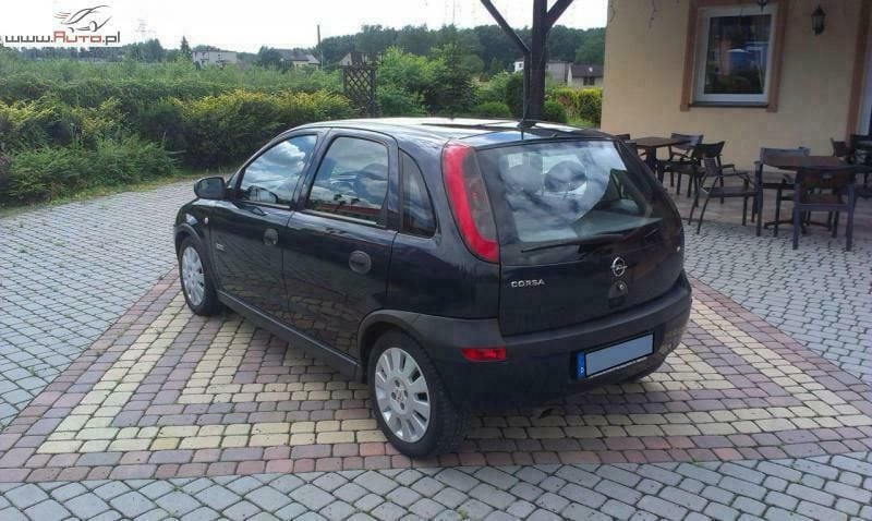 Używany Opel Corsa 90 KM (66 kW) 2002 Grafitowy Hatchback