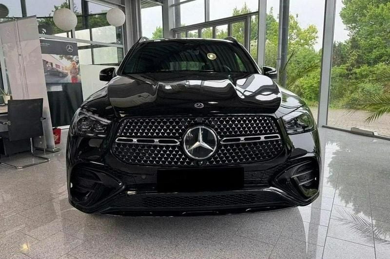 Nowe Mercedes GLE53 AMG AMG 330 KM (242 kW) 2025 Czarny (metalik) SUV